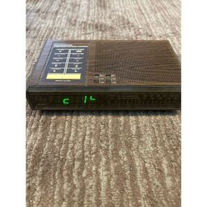 Vintage Magnavox D-3160 Electronic Clock‎ Digital Alarm Wood Grain Tested Works